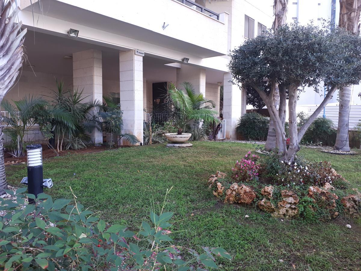Apartment 2 Bedrooms Central Location Ashdod Exterior foto